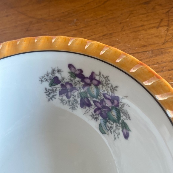 Vintage Yamatsu Japan china 7” bowl with peach luster edge and violet accents - Picture 2 of 7